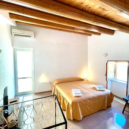 Holiday home Al Bastione Di Donna Lia Cefalu